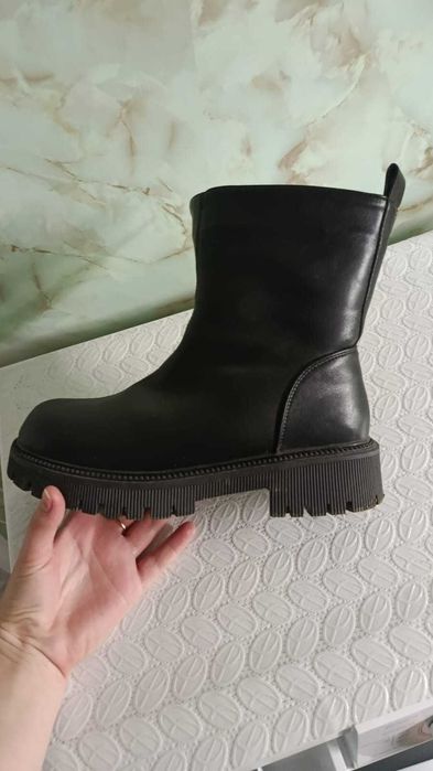 Продам сапоги женские