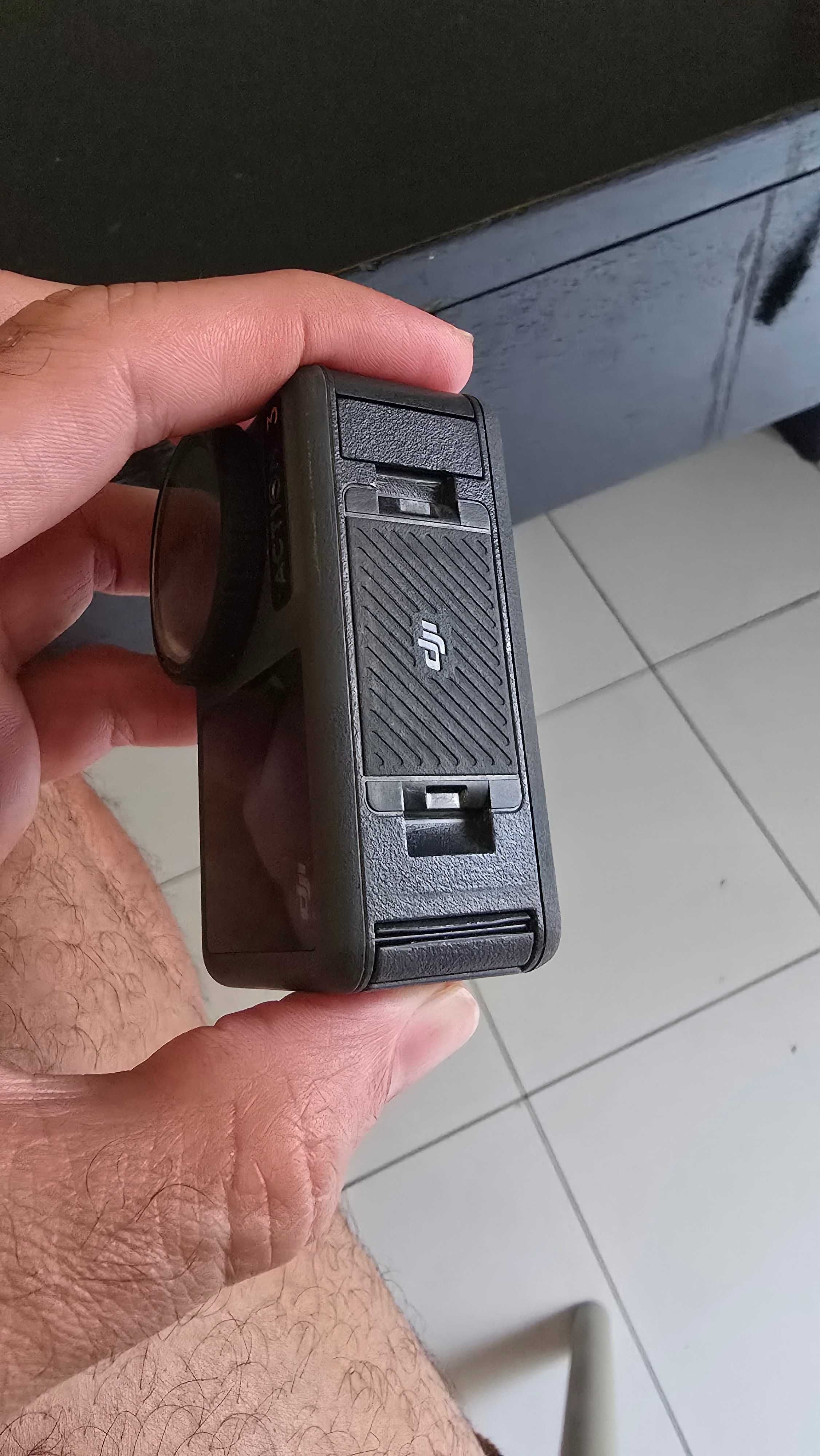DJI Osmo Action 3 – в перфектно състояние + БОНУС 256GB карта памет!