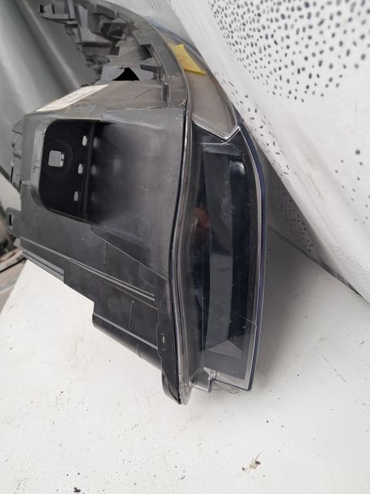 Фар Opel Vivaro  60лв