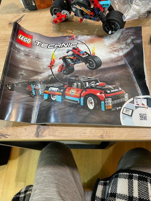 Lego Technic 8+ cod 42106, complet. Partial facut, partial sigilat.