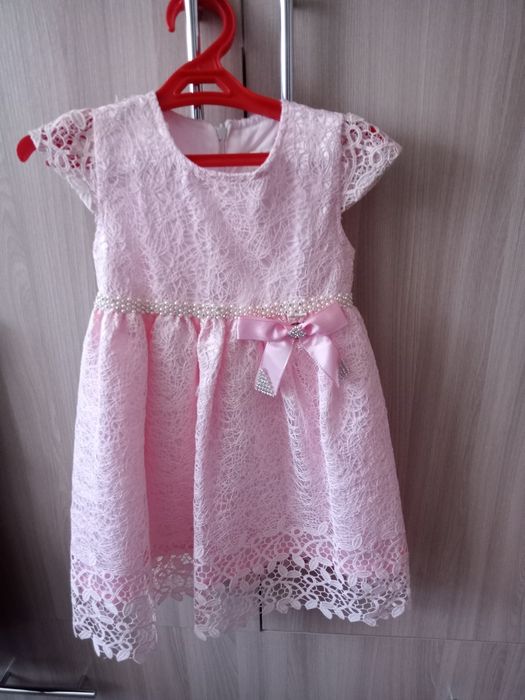 Продам платье на девочку