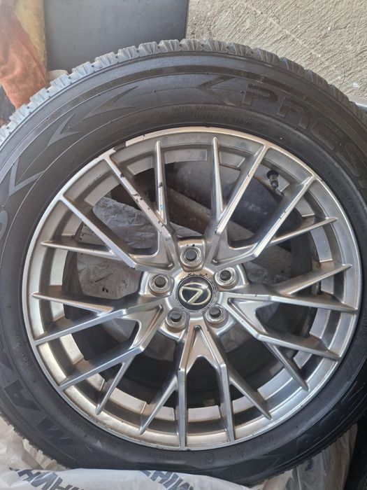 Диски с зимней резиной. Lexus RX350 R18
