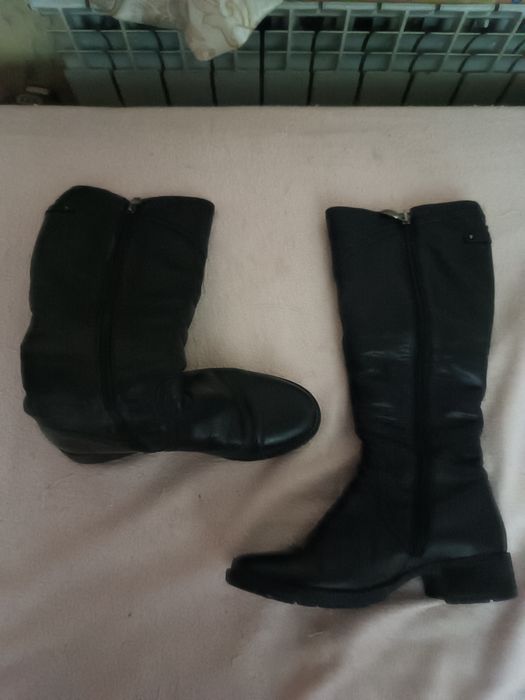 Продам сапожки тёплые в идеальном состоянии