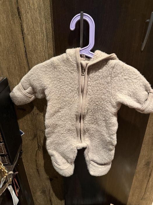 Бебешки вълнен гащеризон от Мерино