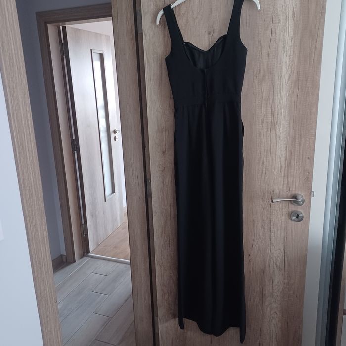 Пола Mango, Гащеризон H & M