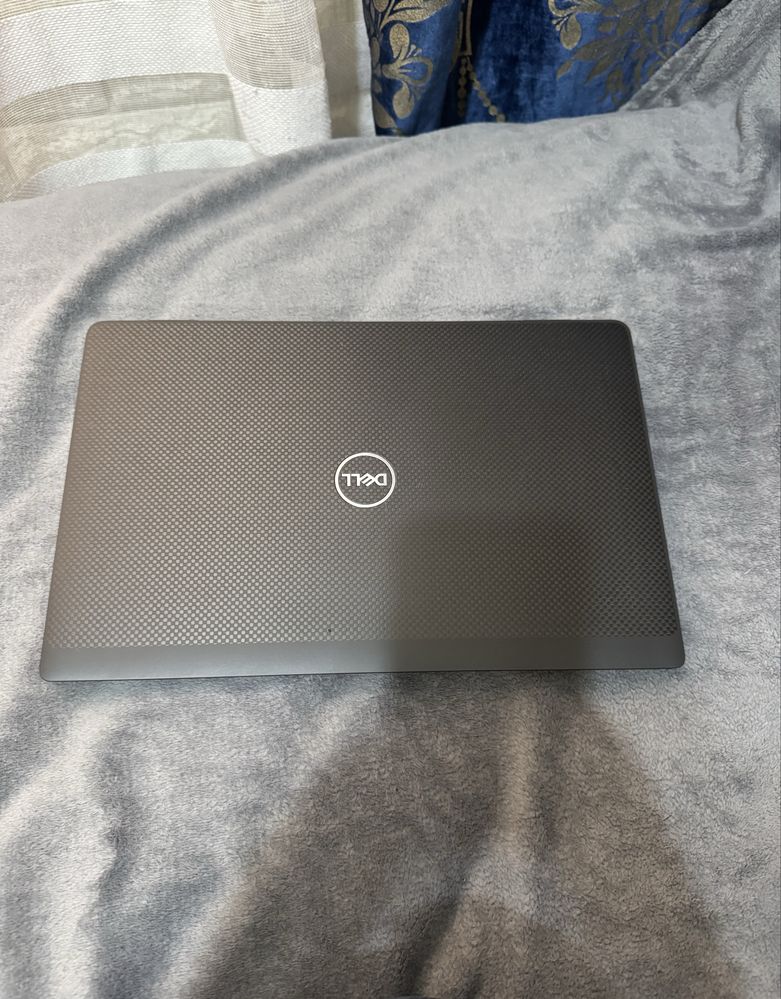 Срочно ! Dell carbon core i7 16gb IT Trading dasturlash