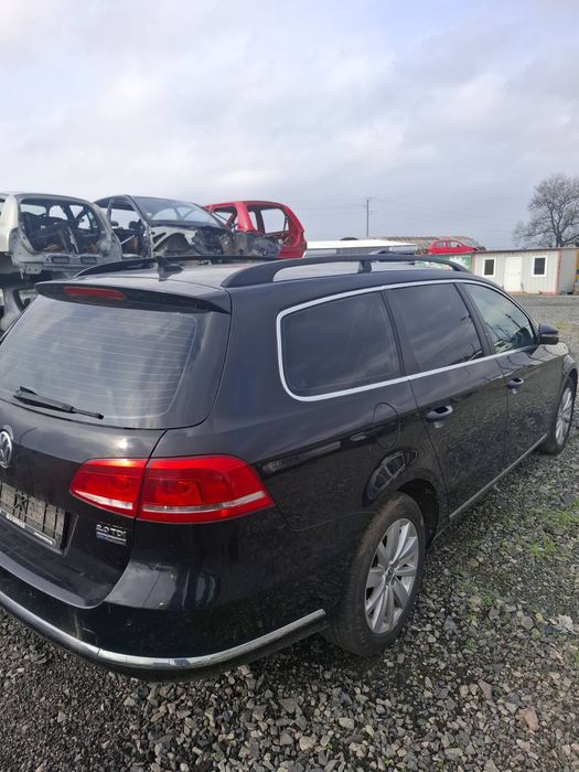 Volkswagen Passat 2012 година 2.0 TDI  140 к.с автоматик DSG