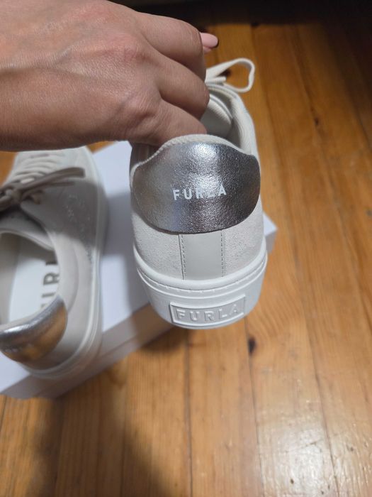 Оригинални FURLA  сникърси