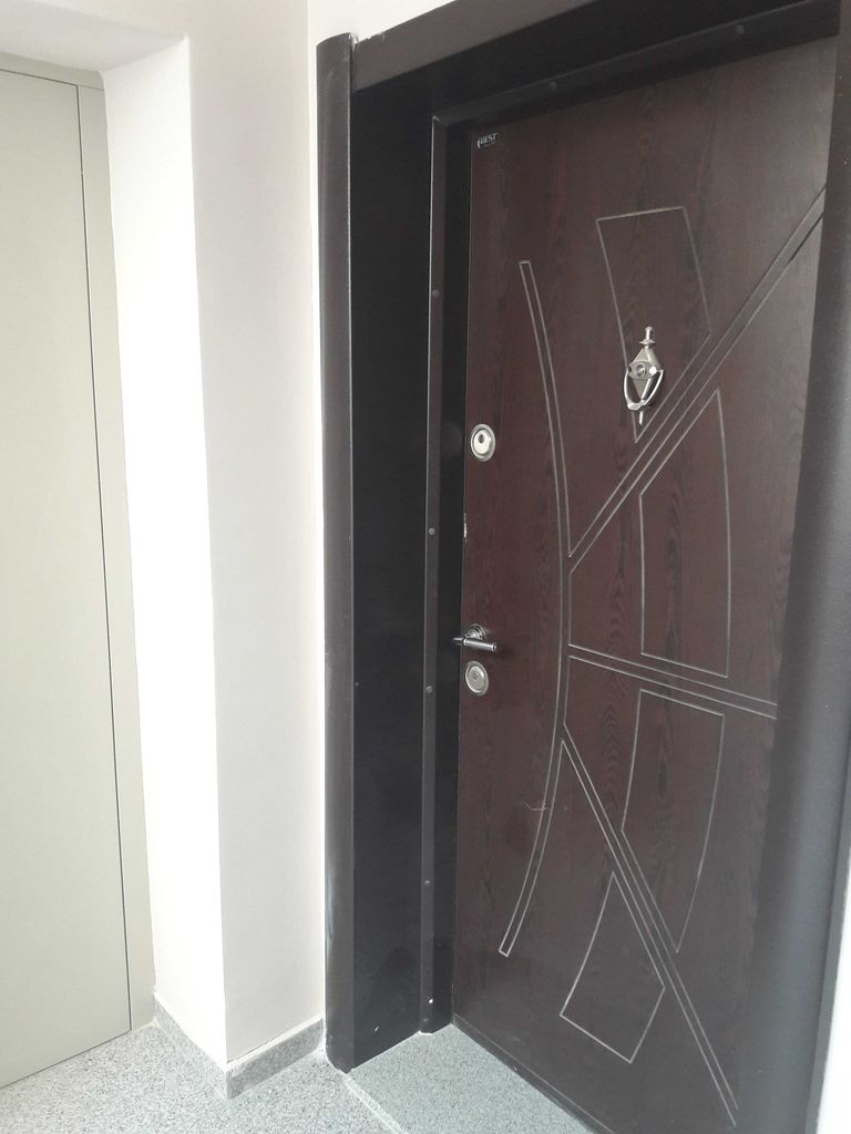Продава се Двустаен апартамент в Хасково, Овчарски - 51 кв.м за 1200 €/кв.м - Снимка #11