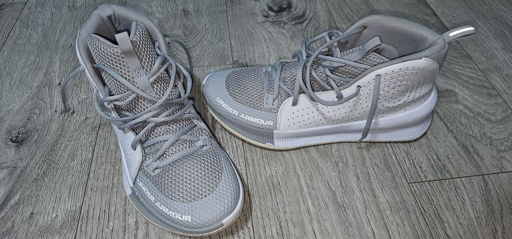 Vand ghete Under Armour marimea 45