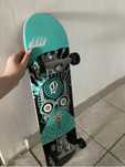skateboard în stare bună, folosit de câteva ori