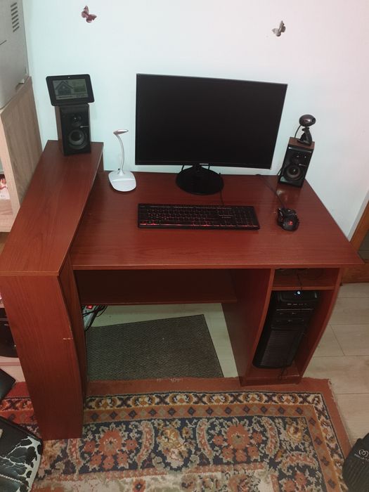 Masa birou / calculator