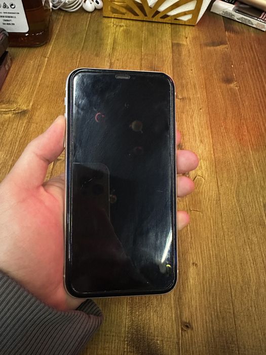 Продаю iphone 11