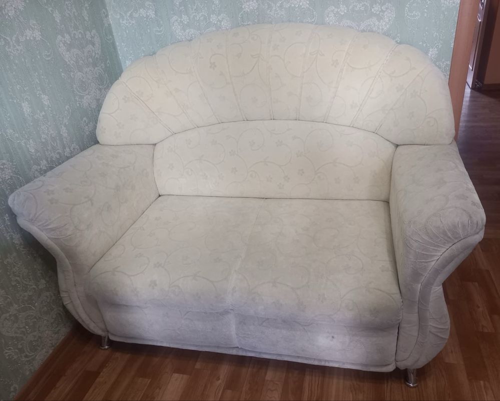 Продам мини диван и кресло