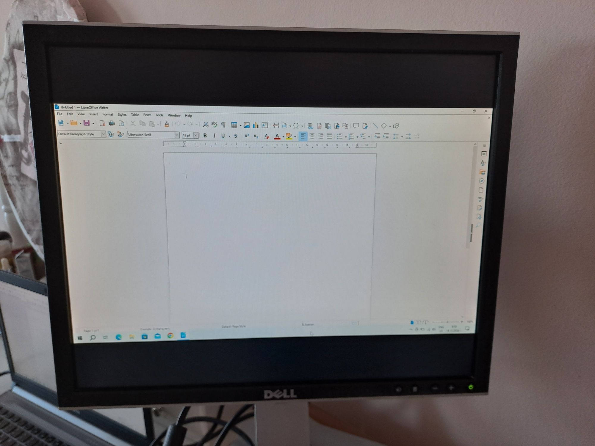 Монитор 19 " Dell