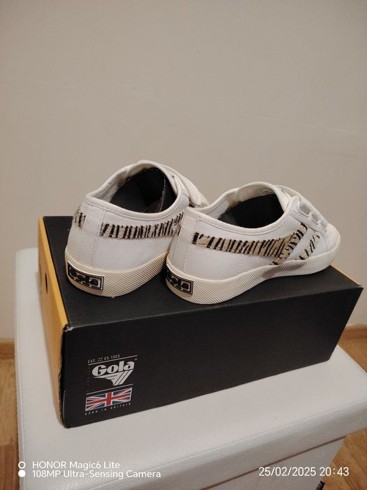 Дамски кецове Gola Coaster в платно с принт на зебра Safari