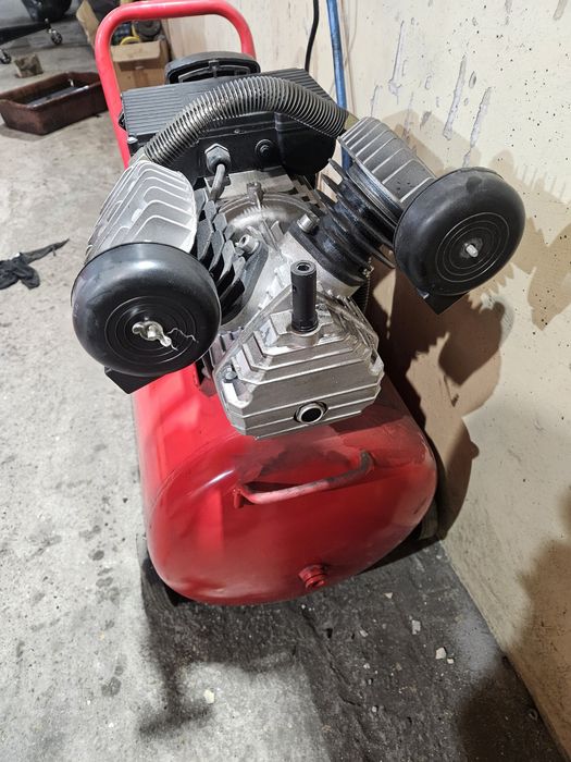 Въздушен компресор