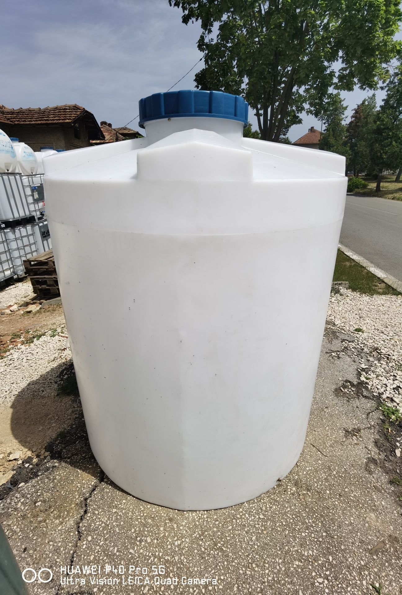 Хоризонтална цистерна 2000 литра