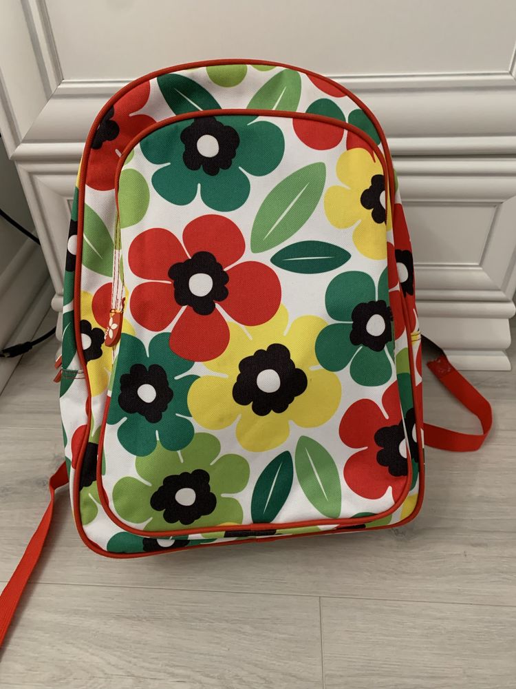 Ghiozdan de scoala floral nou