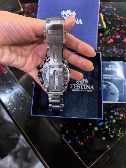 Часовник Festina