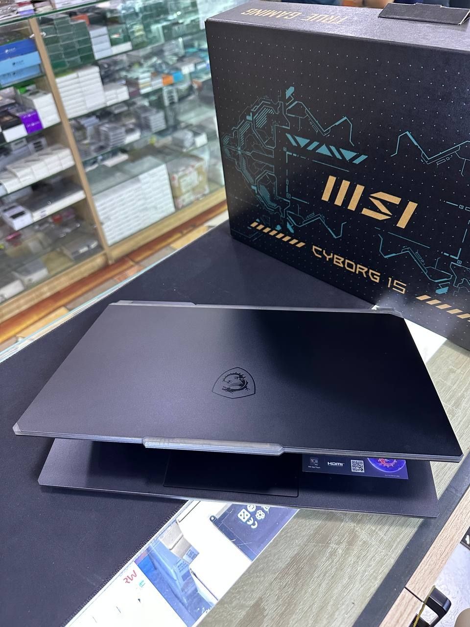 Msi Cyborg i7 12650H RTX 4060 xolati yengide