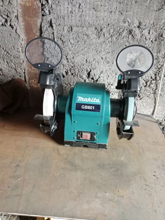 Точильный станок Makita GB 801.