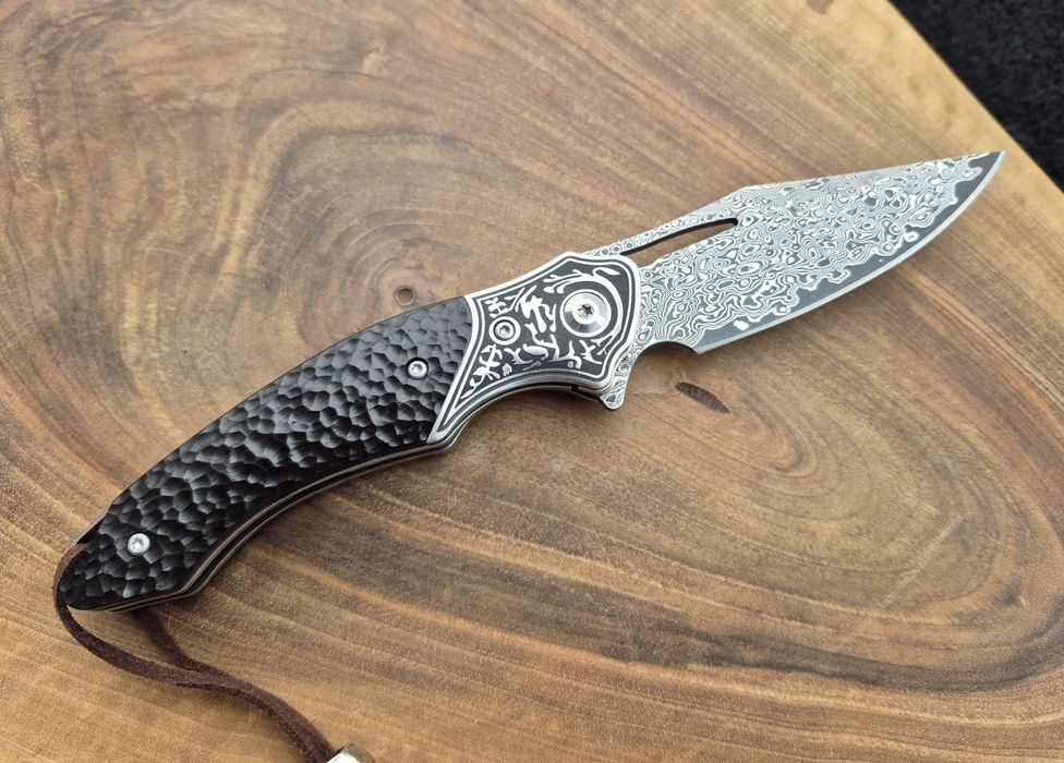 Уникален сгъваем нож дамаска стомана с кожена кания
