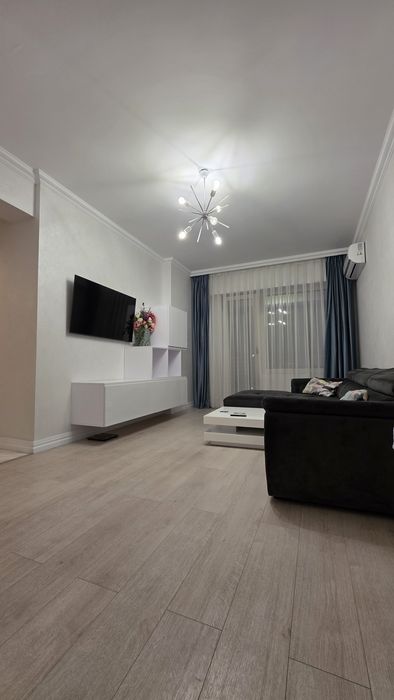 Royal Town Apartament cu două camere decomandat si parcare subterana