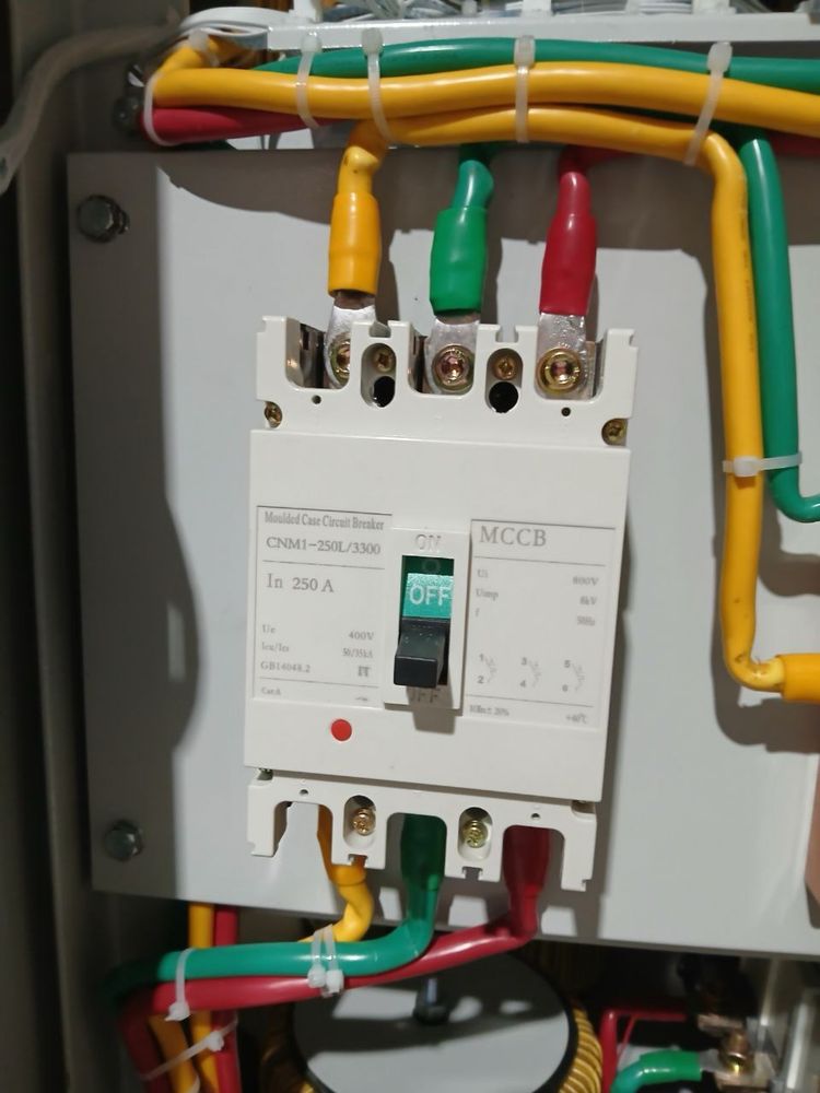 Кафолатли стабилизатор напряжения SAAB TNS 150 kVa 380W stabilizator
