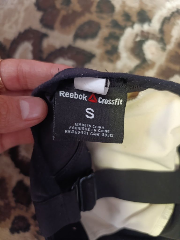 Sport ichki kiyimi yangidek Dubay. Orginal reebok