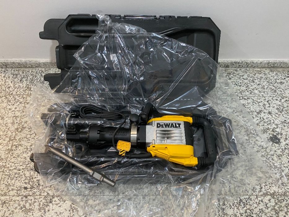 DeWALT - D25961K-QS 30мм HEX Къртач 16кг, антивибр. др.куфар 30мм HEX
