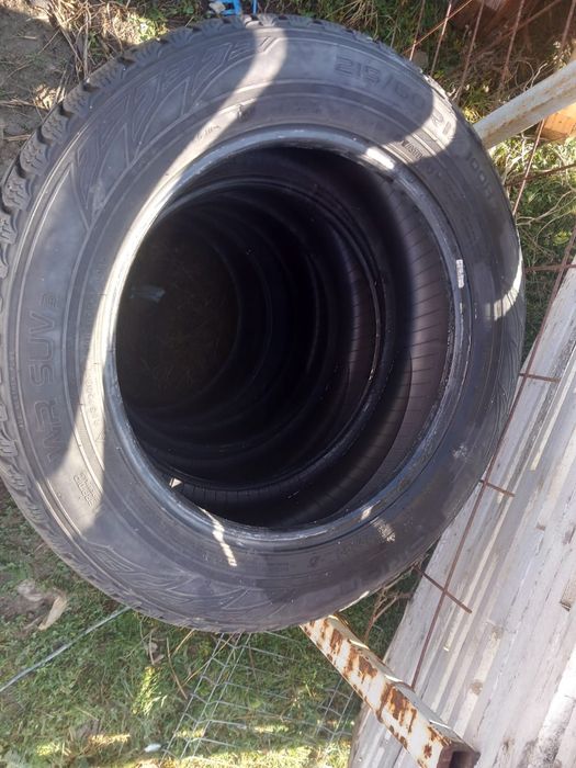 Vând cauciucuri iarna