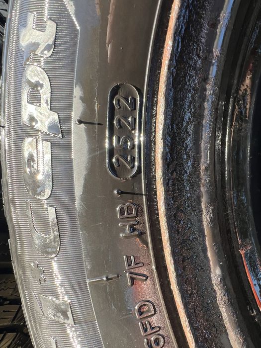 Зимни гуми с джанти 165/70 R14