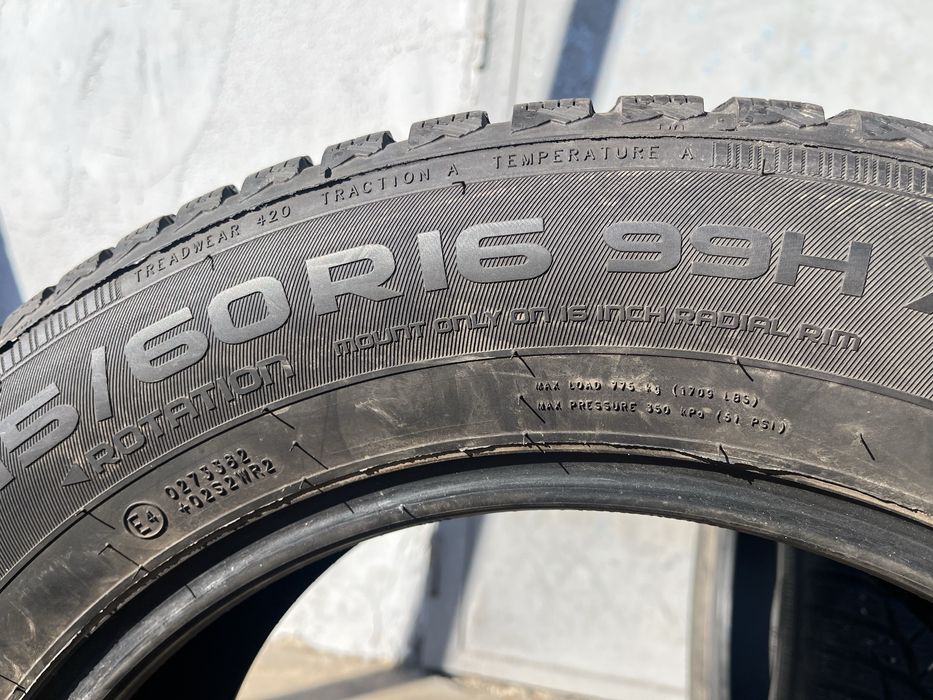 2 бр. зимни гуми 215/60/16 Nokian 6+ mm DOT 3218