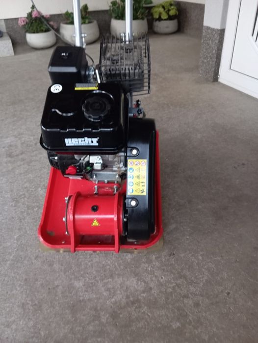 Talpă compactoare de închiriat.