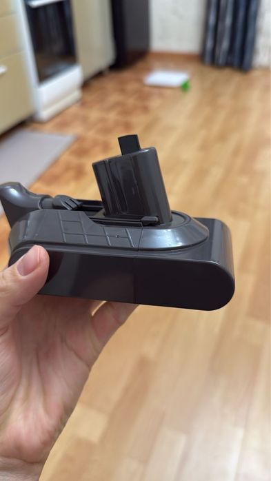Продам аккумулятор Dyson V10 slim