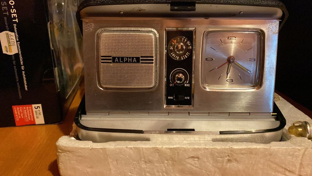 Ceas radio alpha