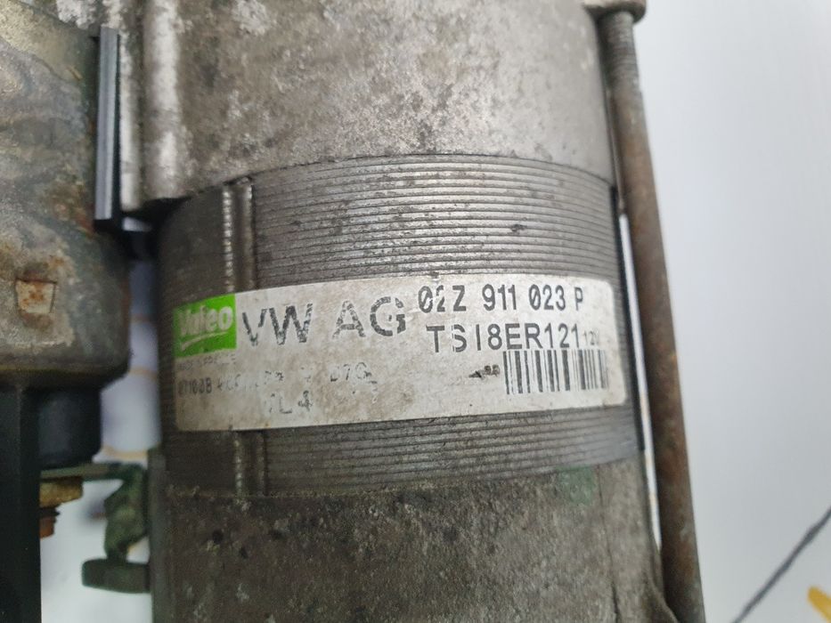 Electromotor VOLKSWAGEN GOLF VI (5K1) [ 2008 - 2013 ] Valeo 8ER121 OEM