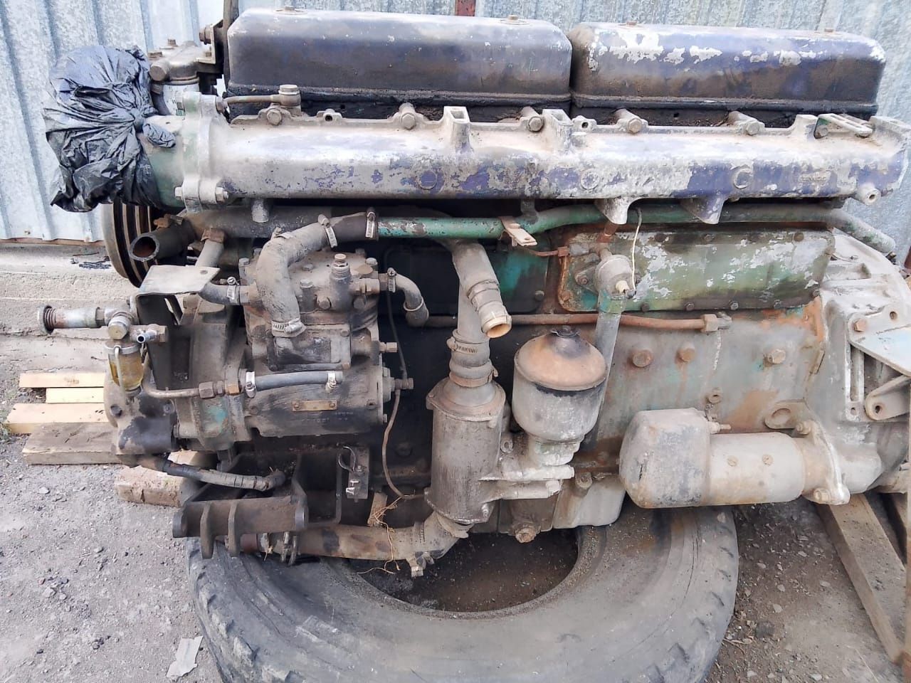 Продам двигатель DAF