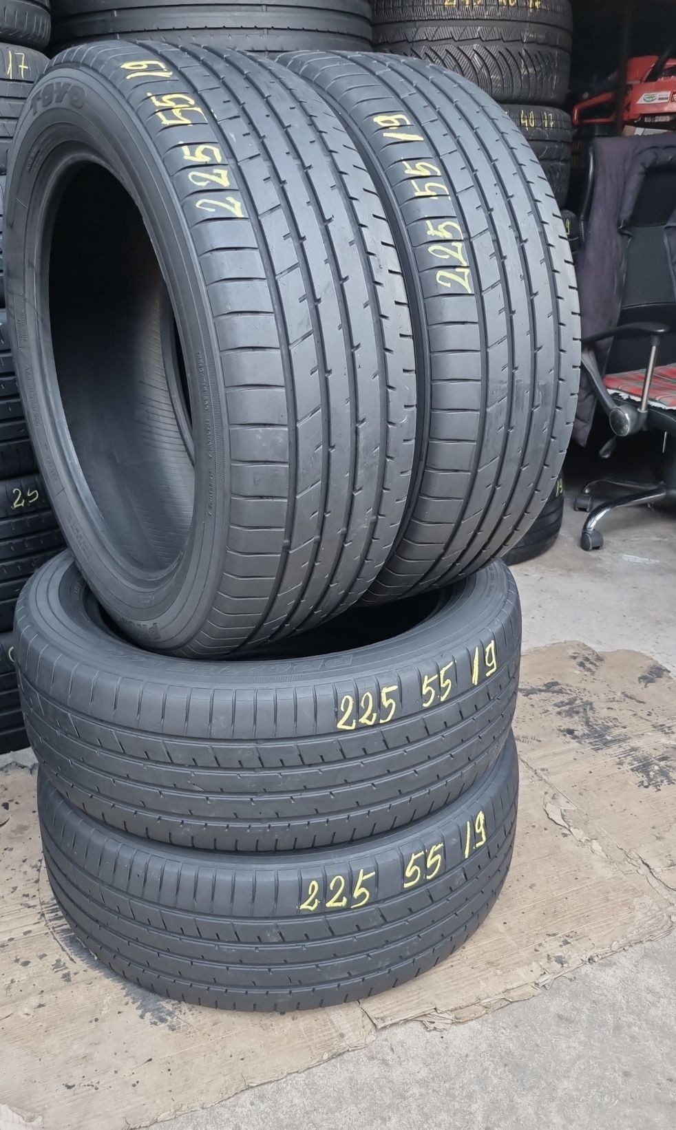 4 Anvelope Vară Toyo 225 55 R19  DOT4520.