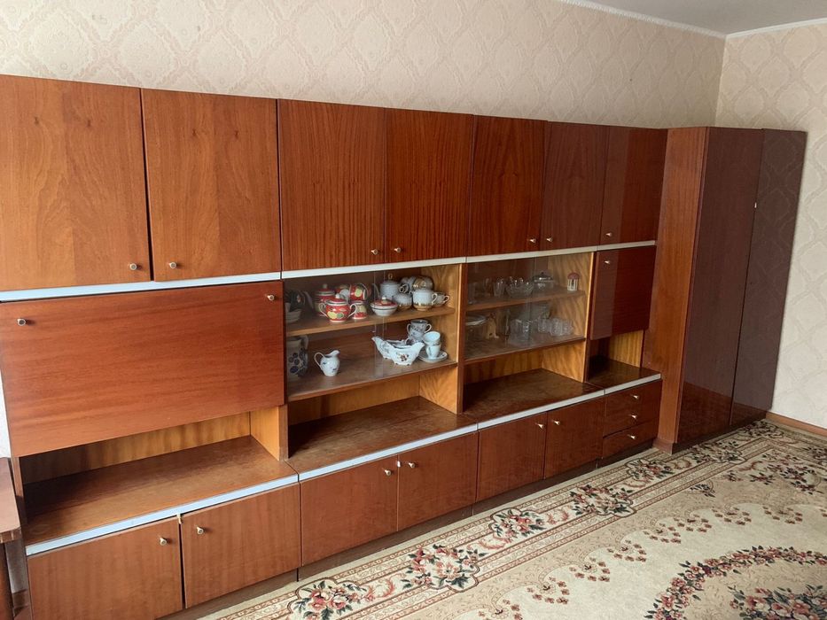 Продам стенку из 5 секций! (дерево.)