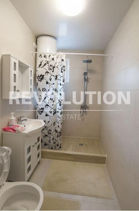 Дава се под наем Тристаен апартамент в Варна, Победа - 78 кв.м за 800 € - Снимка #4
