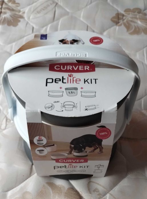 Set voiaj animale (boluri hrană /husă protecție auto)