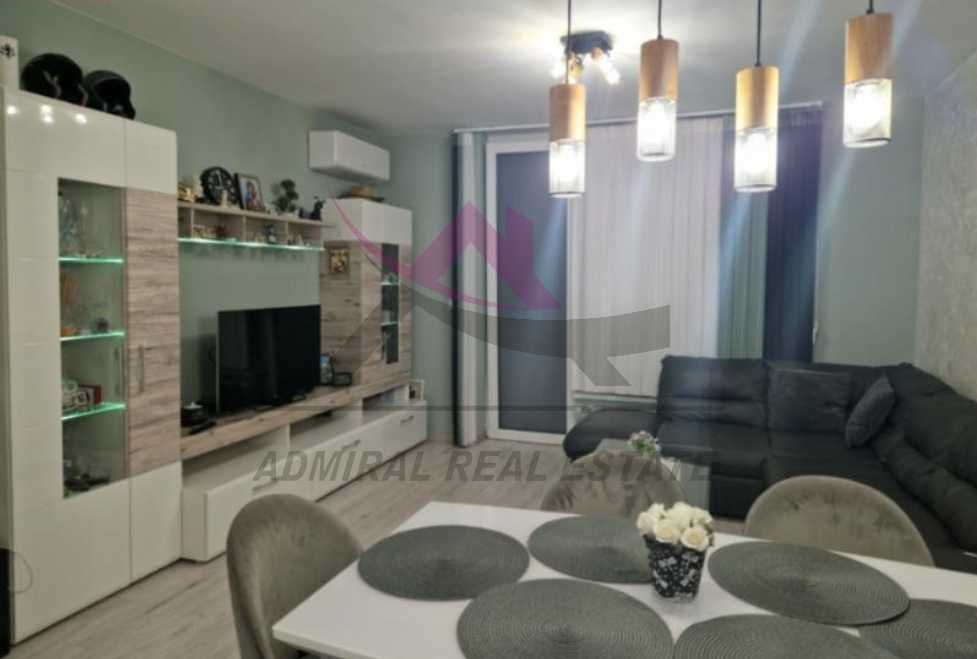 Продава се Тристаен апартамент в Варна, Възраждане 1 - 109 кв.м за 2019 €/кв.м - Снимка #1