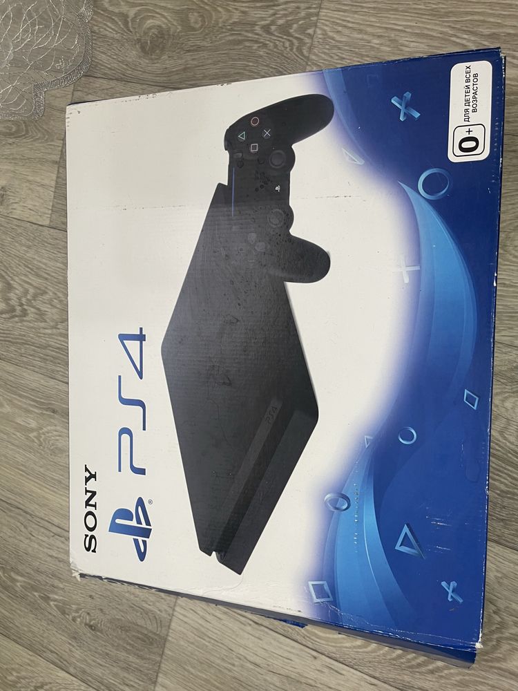 PS 4 1TB Б/У продам 200к в отличном состояние