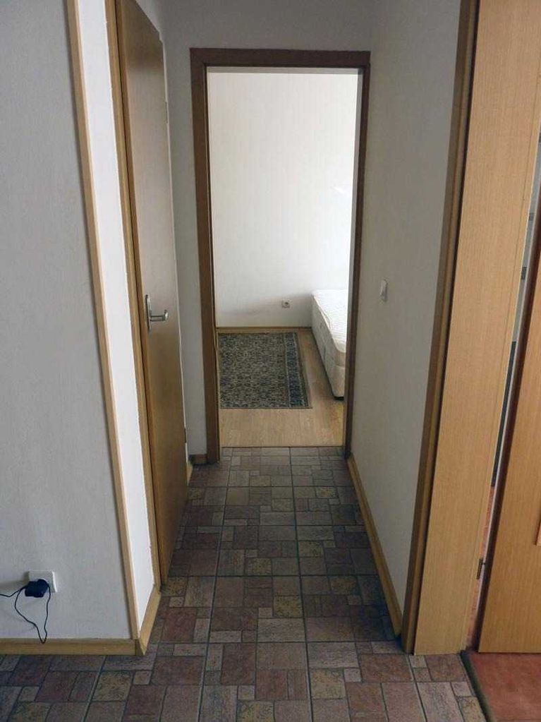 Дава се под наем Двустаен апартамент в София, Център - 75 кв.м за 525 € - Снимка #3