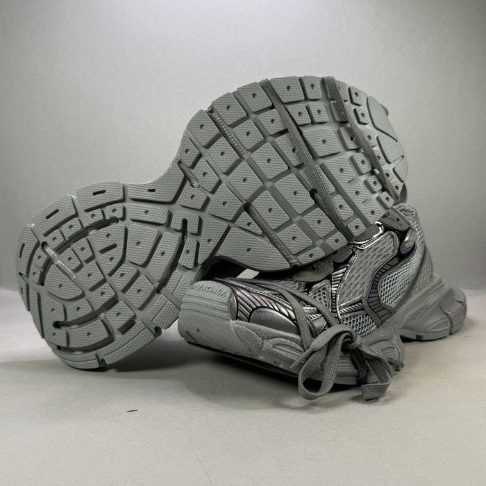 ДАМСКИ! Balenciaga 3XL Grey! Нови!