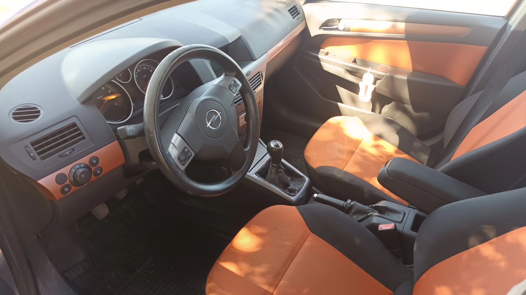 Opel Astra H 1.4 benzina