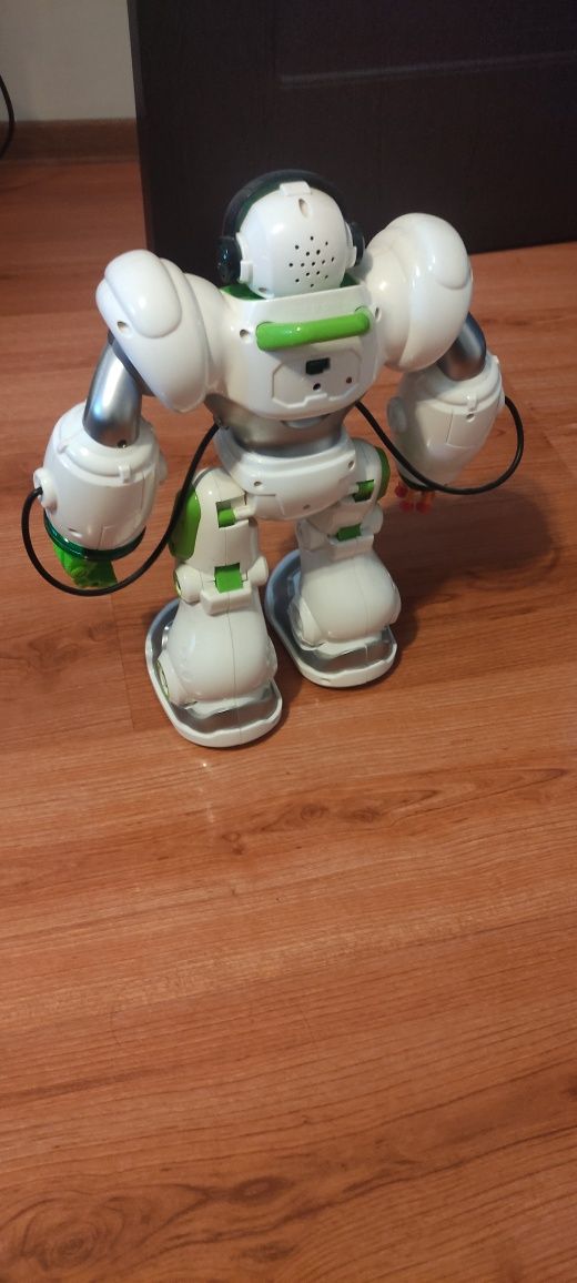 Vând Robot Noriel