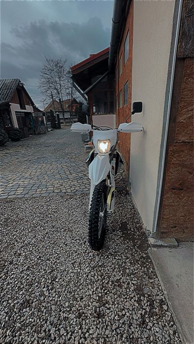 Husqvarna fe350 2016 4450€